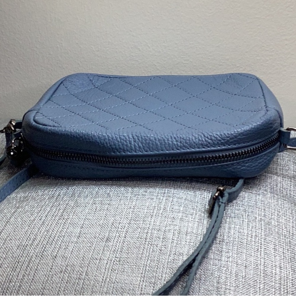 Blue quilted leather crossbody bag - Picture 3 of 15